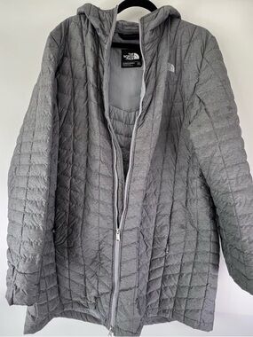 The North Face Women's Quilted Hooded Puffer Jacket - Gray XXL Gorpcore Winter